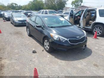  Salvage Kia Forte