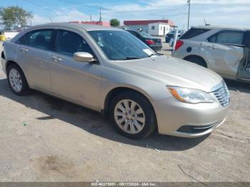  Salvage Chrysler 200