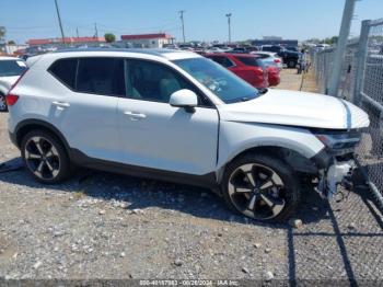  Salvage Volvo XC40