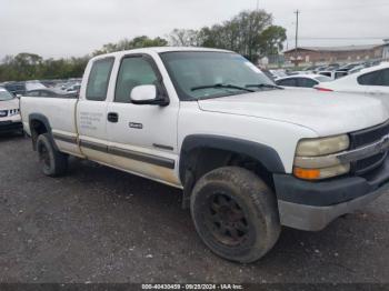  Salvage Chevrolet Silverado 2500