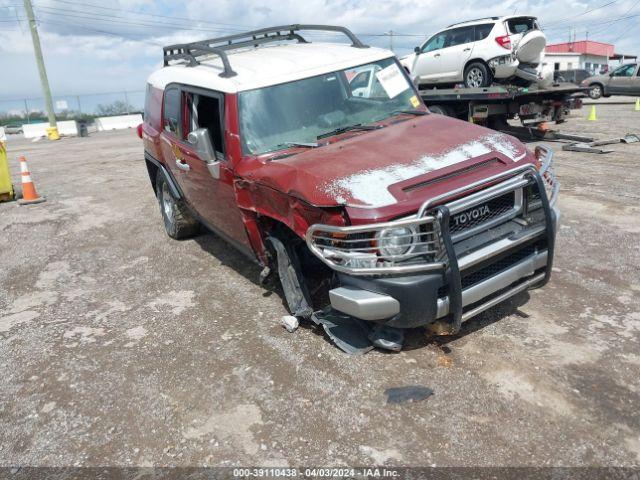  Salvage Toyota FJ Cruiser