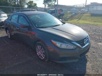  Salvage Nissan Altima