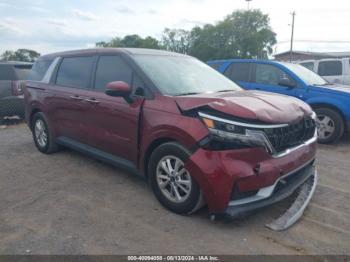  Salvage Kia Carnival