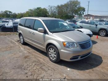  Salvage Chrysler Town & Country