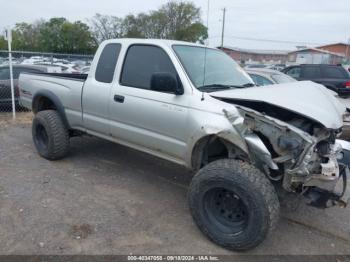  Salvage Toyota Tacoma