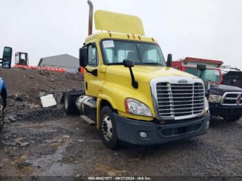  Salvage Freightliner Cascadia 125