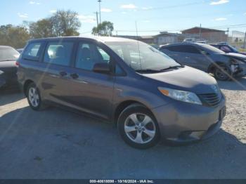  Salvage Toyota Sienna