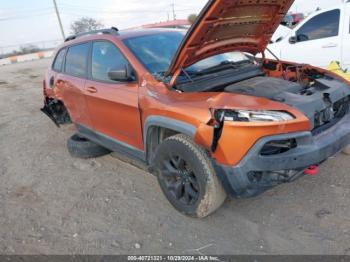  Salvage Jeep Cherokee