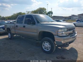  Salvage Chevrolet Silverado 2500