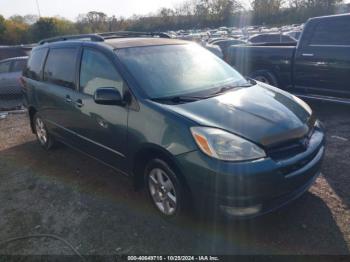  Salvage Toyota Sienna