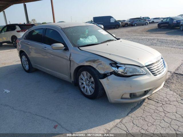  Salvage Chrysler 200