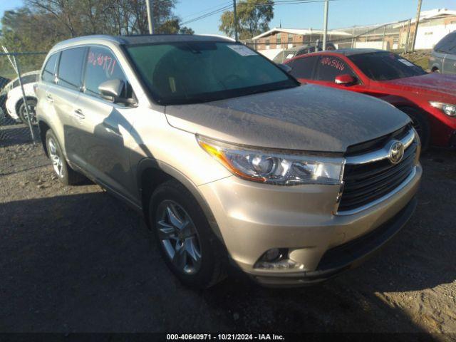  Salvage Toyota Highlander