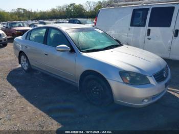  Salvage Nissan Altima