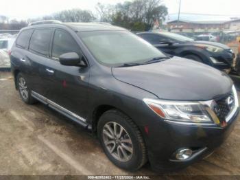  Salvage Nissan Pathfinder