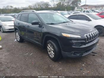  Salvage Jeep Cherokee