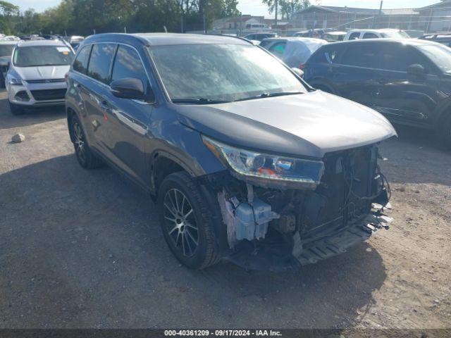  Salvage Toyota Highlander