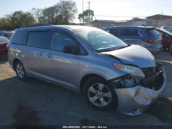  Salvage Toyota Sienna