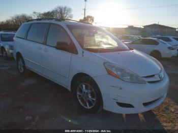  Salvage Toyota Sienna