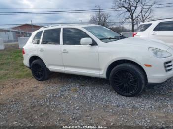  Salvage Porsche Cayenne