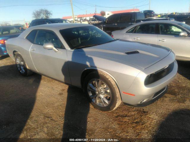  Salvage Dodge Challenger