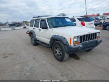  Salvage Jeep Cherokee