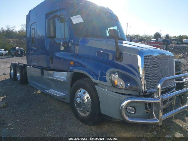  Salvage Freightliner Cascadia 125