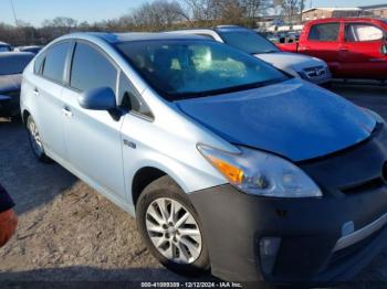  Salvage Toyota Prius