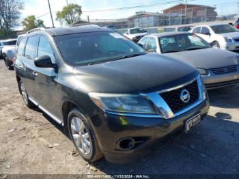  Salvage Nissan Pathfinder