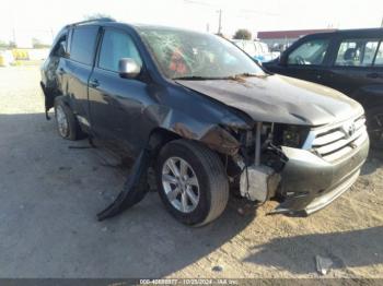  Salvage Toyota Highlander