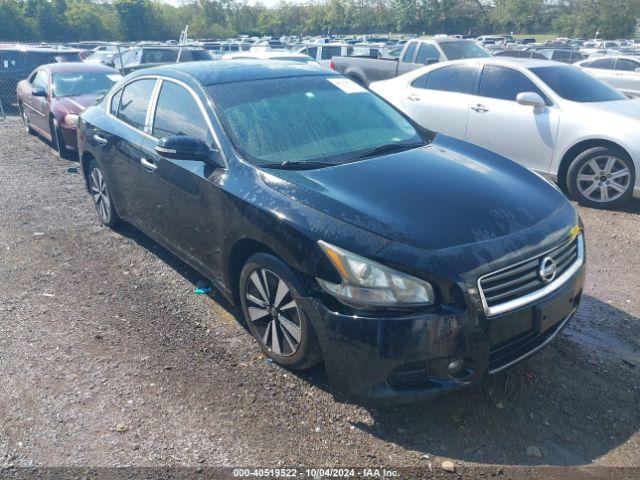  Salvage Nissan Maxima