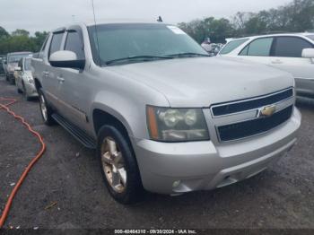  Salvage Chevrolet Avalanche 1500