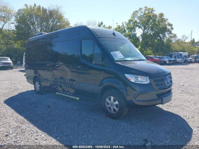  Salvage Mercedes-Benz Sprinter 2500