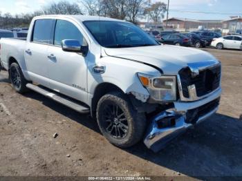  Salvage Nissan Titan