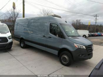  Salvage Mercedes-Benz Sprinter 3500xd