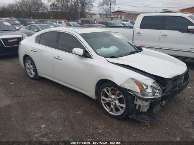  Salvage Nissan Maxima