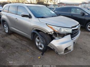  Salvage Toyota Highlander