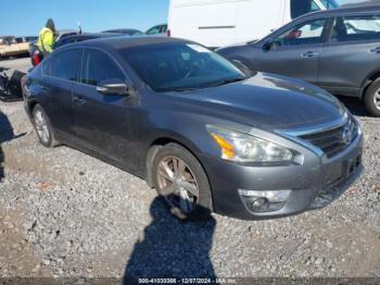  Salvage Nissan Altima