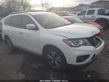  Salvage Nissan Pathfinder