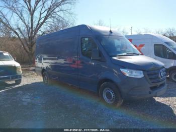  Salvage Mercedes-Benz Sprinter 2500