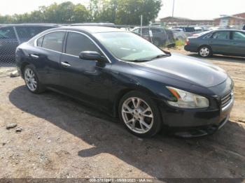  Salvage Nissan Maxima