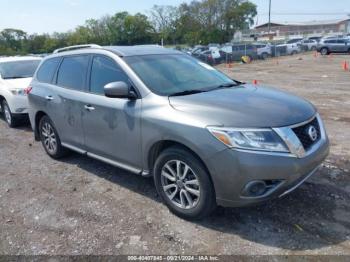  Salvage Nissan Pathfinder