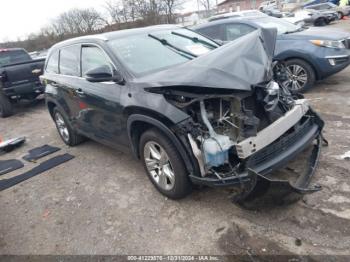  Salvage Toyota Highlander