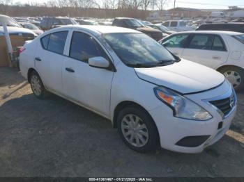  Salvage Nissan Versa