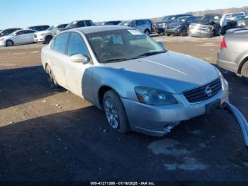  Salvage Nissan Altima