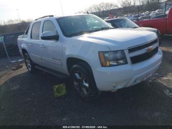  Salvage Chevrolet Avalanche 1500