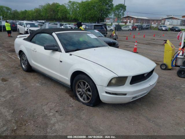  Salvage Ford Mustang