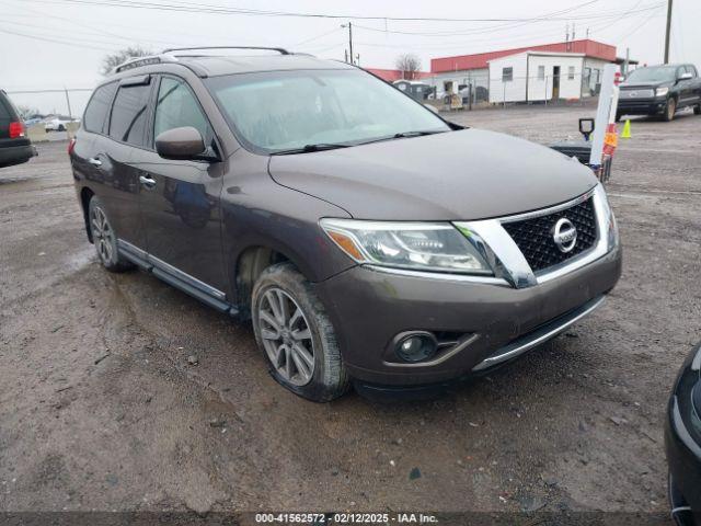  Salvage Nissan Pathfinder