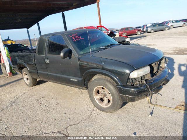  Salvage Chevrolet S-10