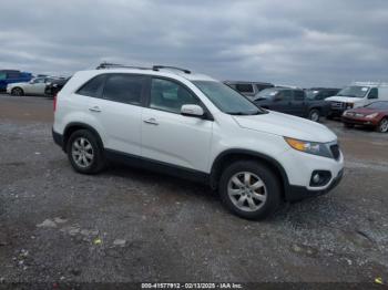  Salvage Kia Sorento