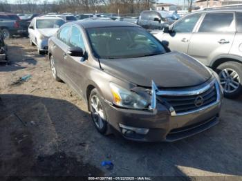  Salvage Nissan Altima